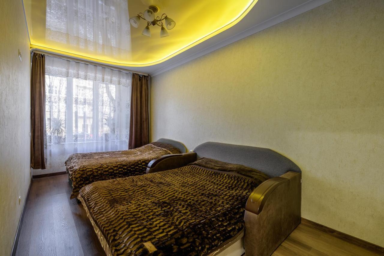 Kyivska Apartments Lviv Ngoại thất bức ảnh